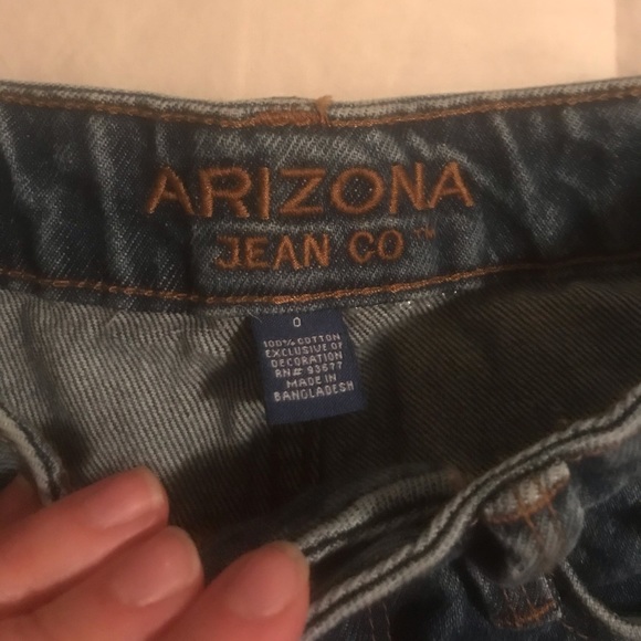 Hi-Rise ARIZONA JEAN CO Shorts - Picture 3 of 7